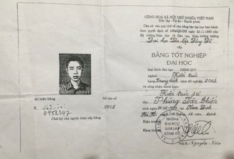 Tấm bằng tốt nghiệp Đại học do Trường Đại học Đông Đô cấp cho ông Chiến có dấu hiệu khuất tất.