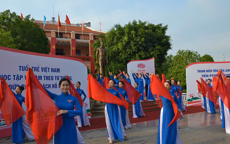 Bến Nhà Rồng, nay là Bảo tàng Hồ Chí Minh, chi nhánh TP Hồ Chí Minh - nơi diễn ra nhiều hoạt động kỷ niệm về Bác.