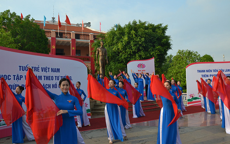 Bến Nhà Rồng, nay là Bảo tàng Hồ Chí Minh, chi nhánh TP Hồ Chí Minh - nơi diễn ra nhiều hoạt động kỷ niệm về Bác.