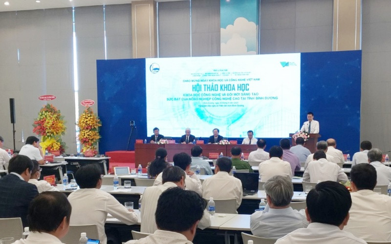 Quang cảnh buổi Hội thảo.