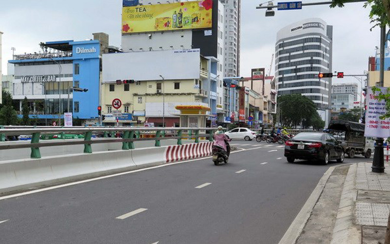 Đà Nẵng xác minh làm rõ đối tượng đánh giày có hành vi chặt chém du khách (Ảnh minh họa: TTXVN) 