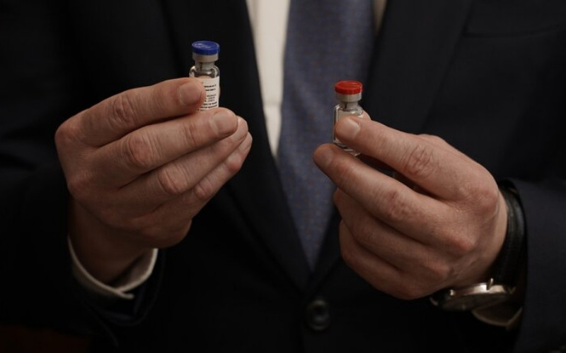 Một liều vaccine Sputnik V ngừa Covid-19 gồm hai mũi tiêm. (Ảnh: Bộ Y tế Nga)