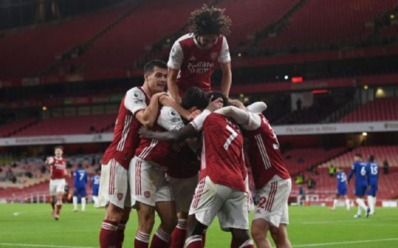 Các cầu thủ Arsenal mừng trận thắng lớn 3-1 trước Chelsea.