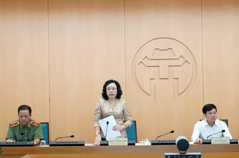 Phó Bí thư Thành uỷ Hà Nội Ngô Thị Thanh Hằng chỉ đạo các biện pháp phòng, chống dịch Covid-19.