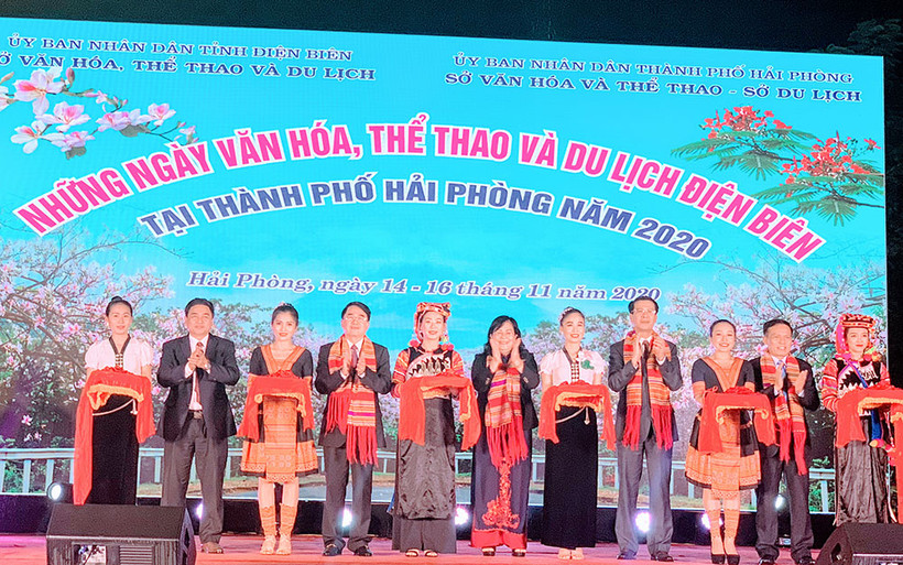 Khai mạc “Những ngày văn hóa, thể thao và du lịch tỉnh Điện Biên tại thành phố Hải Phòng”.
