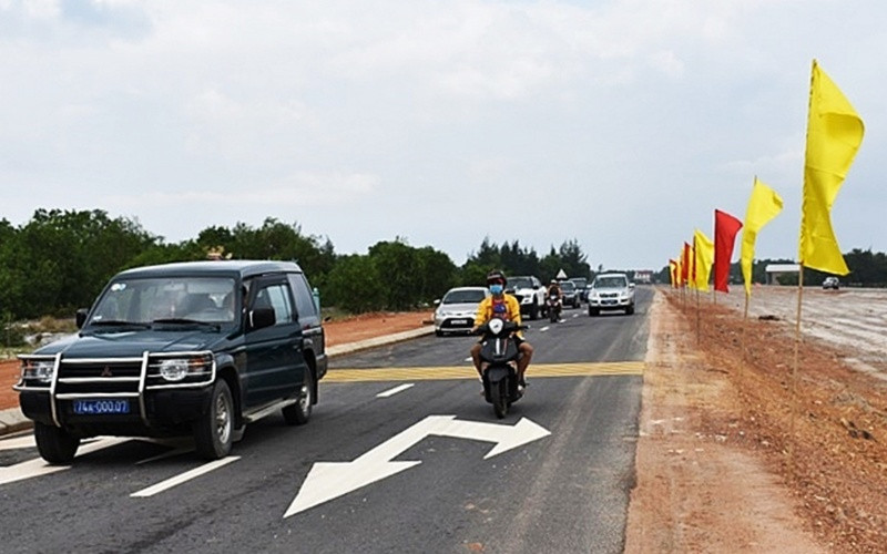 Đường trung tâm vào Khu kinh tế đông nam Quảng Trị.