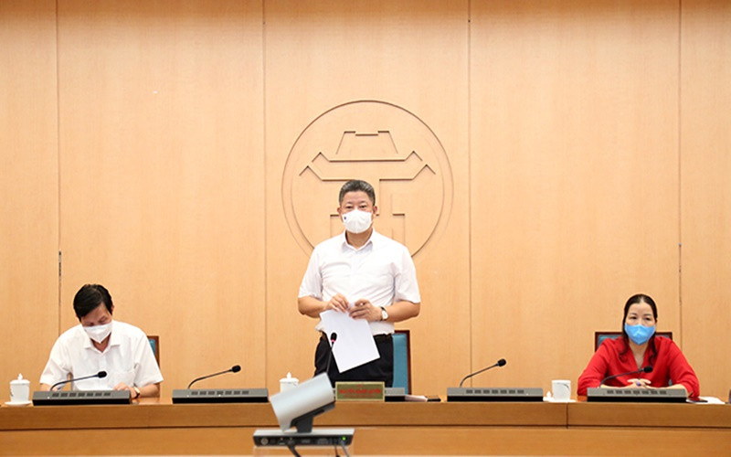 Phó Chủ tịch UBND thành phố Nguyễn Mạnh Quyền phát biểu chỉ đạo tại buổi làm việc.