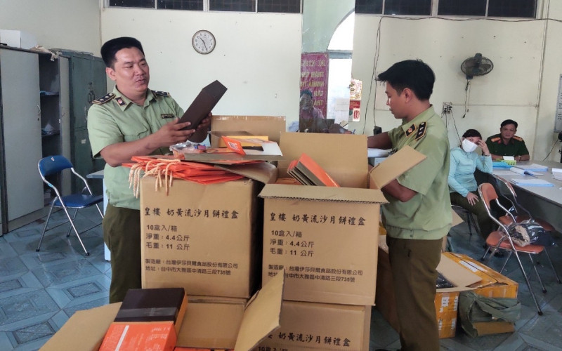 Phú Yên tịch thu 1.600 bánh Trung thu, không có hóa đơn, chứng từ.
