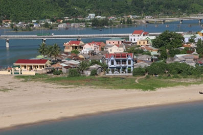 Du lịch Huế và những chuyện không hiểu nổi