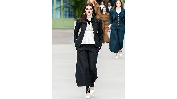 Thời của trang phục may sẵn