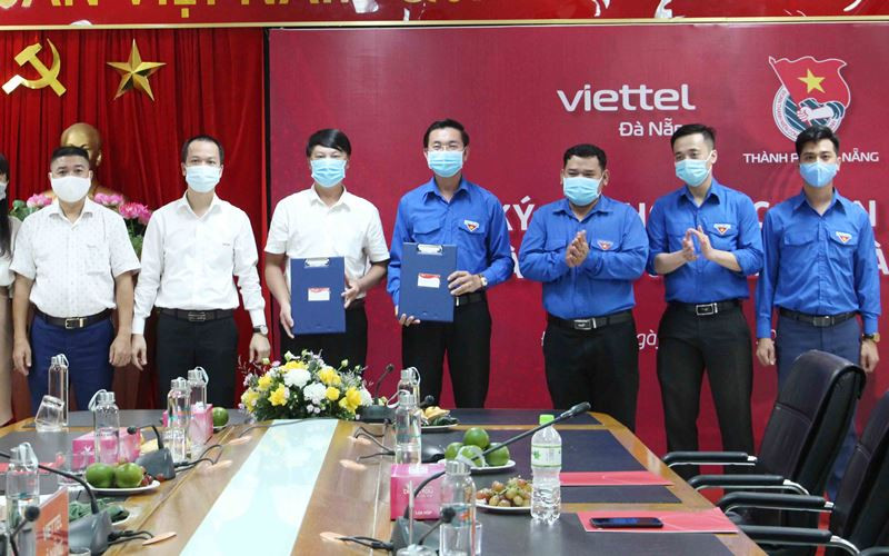 Hai đơn vị ký kết thỏa thuận hợp tác.