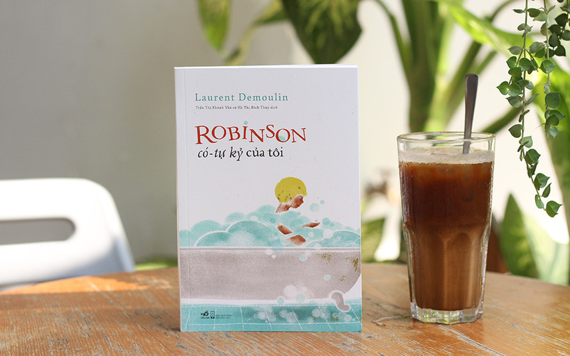 Cuốn "Robinson có - tự kỷ của tôi". (Ảnh: Nhã Nam)
