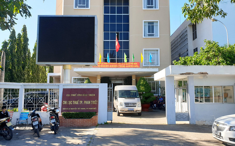 Chi cục thuế TP Phan Thiết, nơi có bốn cán bộ thuế bị khởi tố do có liên quan đến sai phạm về đất đai tại TP Phan Thiết. 
