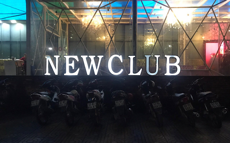 Quán bar New Club (Phường 5, TP Mỹ Tho). Nơi phát hiện 102 người dương tính với ma túy.