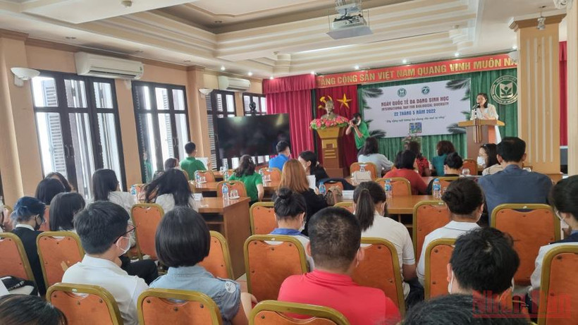 Đông đảo các đại biểu tham dự chương trình hưởng ứng Ngày quốc tế đa dạng sinh học.