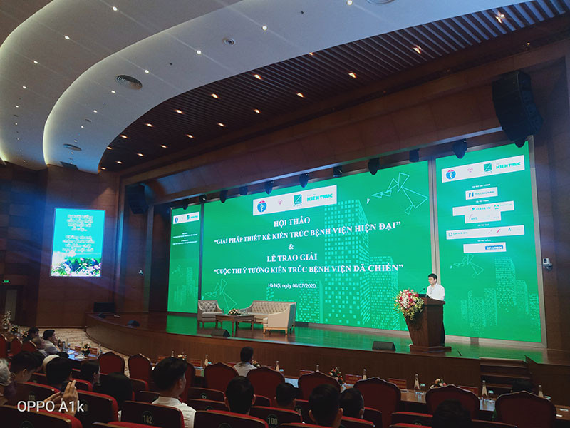 Các đại biểu tham dự hội thảo.