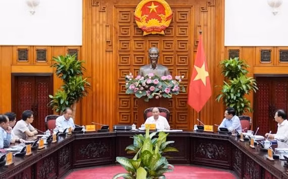 Thủ tướng Nguyễn Xuân Phúc chủ trì cuộc họp Thường trực Chính phủ.