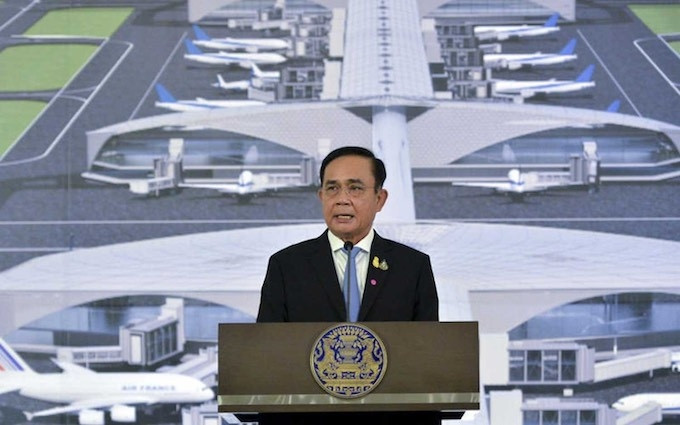 Thủ tướng Thái Lan Prayut Chan-o-cha phát biểu tại lễ ký kết phát triển dự án sân bay U-tapao trị giá 9,3 tỷ USD. (Ảnh: Bangkok Post)