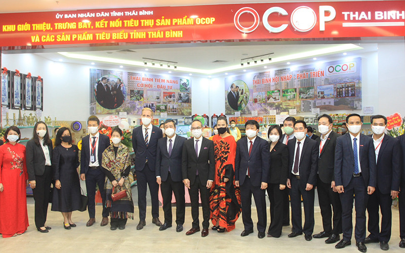 Khu trưng bày và giới thiệu sản phẩm OCOP tỉnh Thái Bình trong Trung tâm Thương mại và đại siêu thị GO!