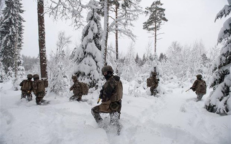Binh sĩ Pháp tham gia cuộc tập trận tăng cường lực lượng phản ứng nhanh của NATO ở Ba Lan và các quốc gia vùng Baltic, tại Rakvere (Estonia) ngày 5/2. (Ảnh: AFP/TTXVN)