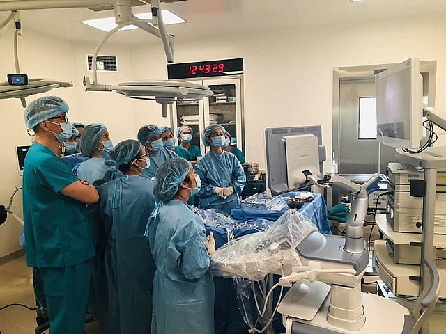 Một ca can thiệp bào thai do các bác sĩ Bệnh viện Phụ sản Hà Nội thực hiện. (Ảnh: BVCC)