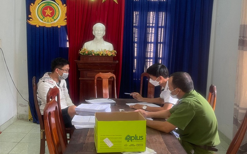 Đối tượng G.V.Q. tại cơ quan công an.