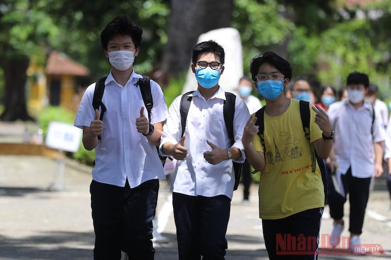 Thí sinh tại kỳ thi vào lớp 10 tại Hà Nội. Ảnh: HÀ NAM