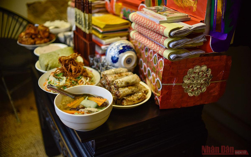 Món Tết “nhà làm”