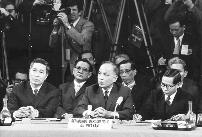 Đoàn đại biểu Việt Nam Dân chủ Cộng hòa tại Hội nghị Paris năm 1973.