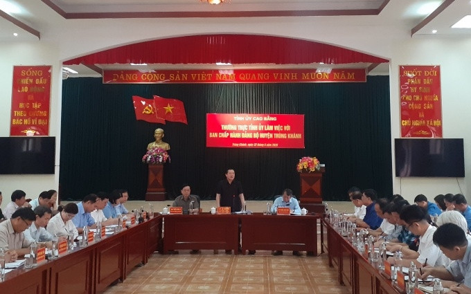 Đoàn công tác Thường trực Tỉnh ủy Cao Bằng làm việc với huyện Trùng Khánh.