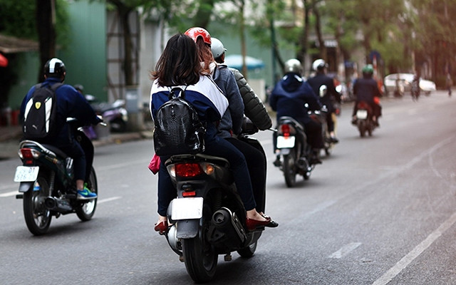 Tình trạng học sinh vi phạm trật tự an toàn giao thông diễn ra phổ biến.