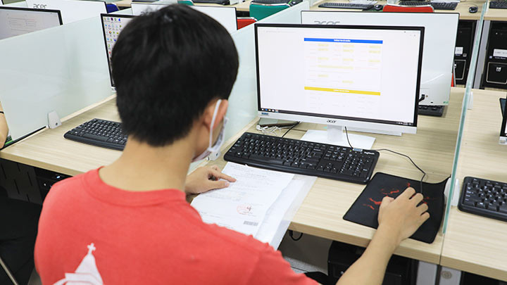 Hình thức nhập học trực tuyến