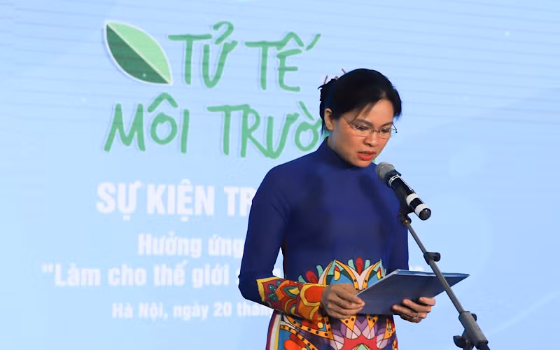 Chủ tịch Hội LHPN Việt Nam Hà Thị Nga phát biểu ý kiến tại sự kiện