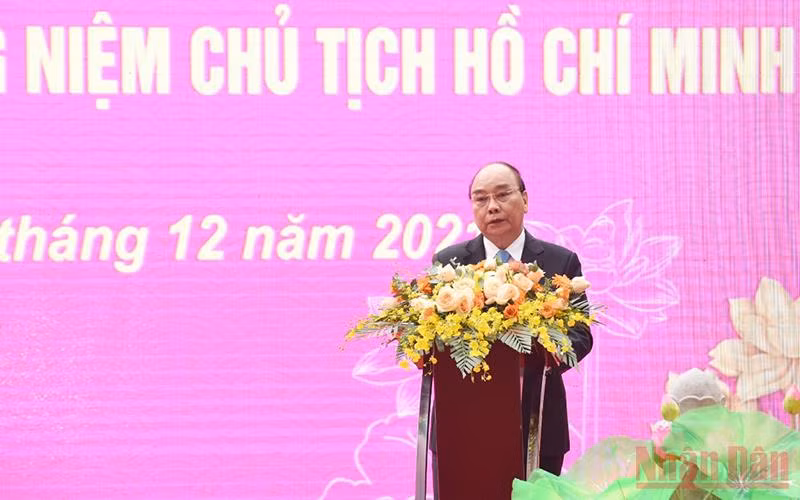 Chủ tịch nước Nguyễn Xuân Phúc phát biểu tại Lễ kỷ niệm 60 năm Bác Hồ về thăm quê lần thứ 2. 