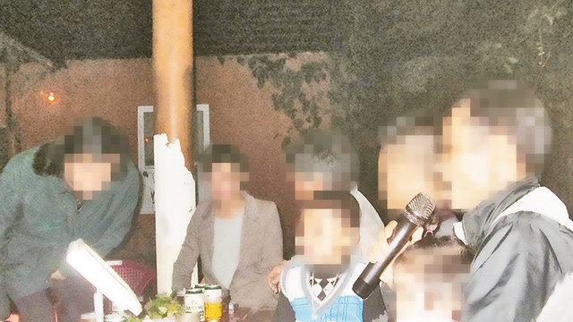 Dịch vụ karaoke lưu động về thôn. 