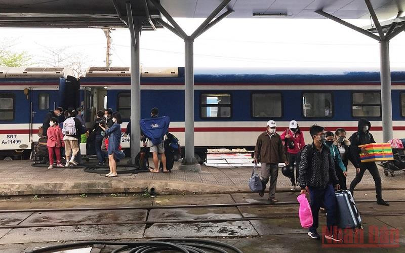 Lượng khách đến Đà Nẵng trong ngày mùng 5 Tết đạt 1.600 người.