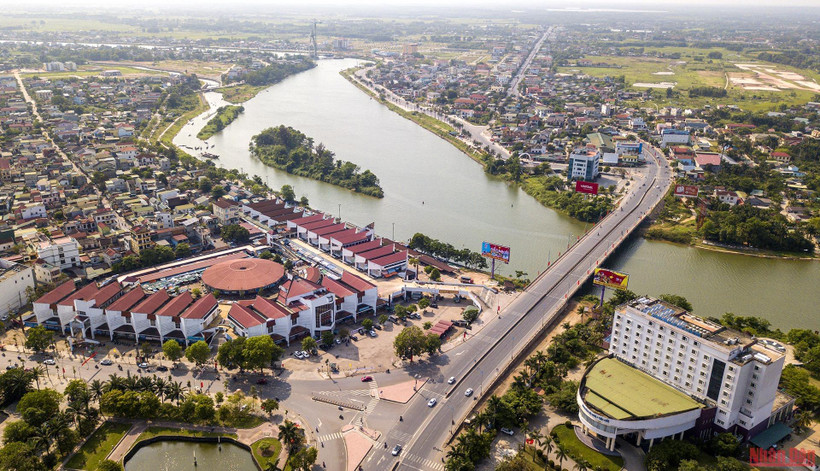 Một góc thành phố Đông Hà nhìn từ trên cao. (Ảnh: THÀNH ĐẠT)