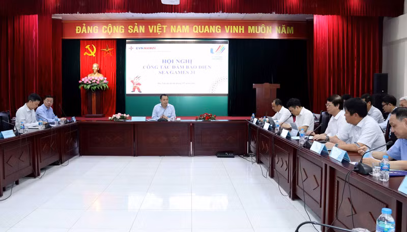 Bộ Công thương làm việc với Tổng Công ty Điện lực TP Hà Nội. 