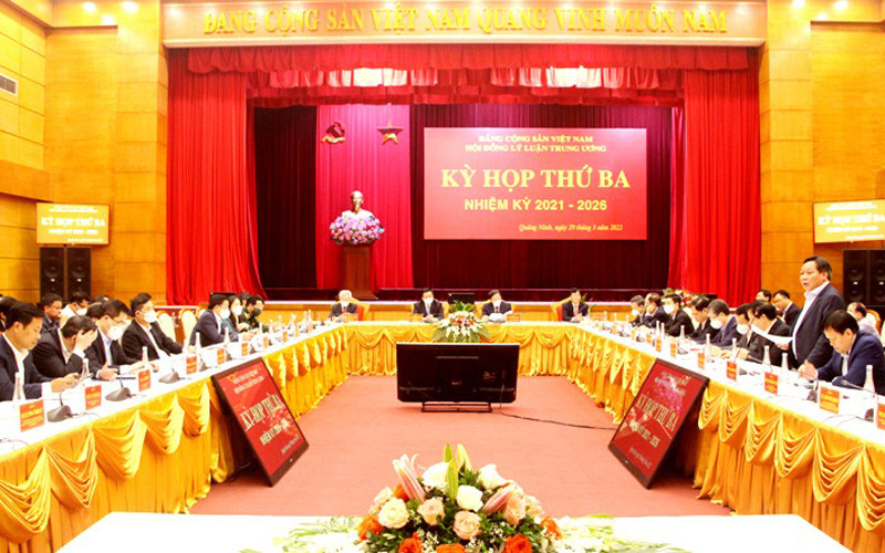 Quang cảnh Kỳ họp thứ ba, Hội đồng Lý luận Trung ương.