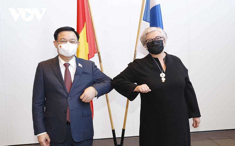 Chủ tịch Quốc hội Phần Lan Anu Vehvilainen đã chủ trì lễ đón chính thức Chủ tịch Quốc hội Vương Đình Huệ. (Ảnh: VOV)