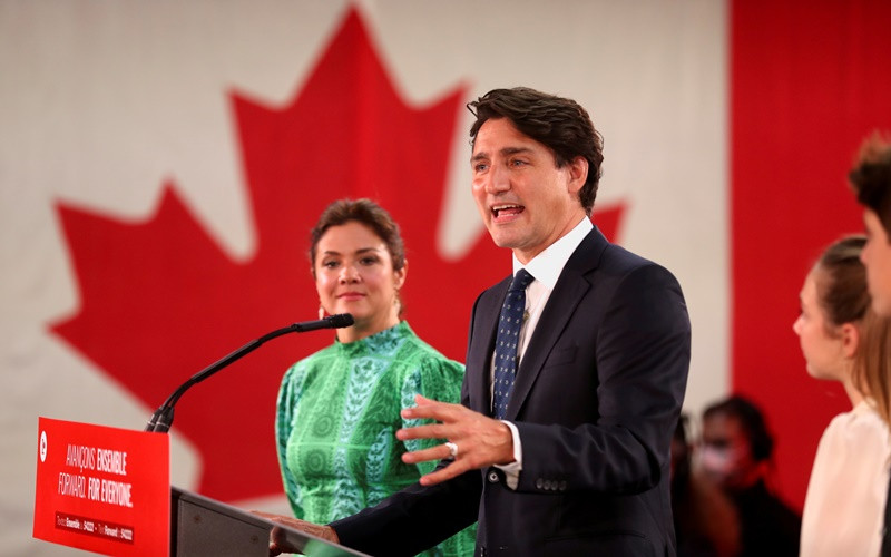 Thủ tướng Trudeau phát biểu trước người ủng hộ đảng Tự do tại Montreal, Quebec, Canada, ngày 21/9. (Ảnh: Reuters)