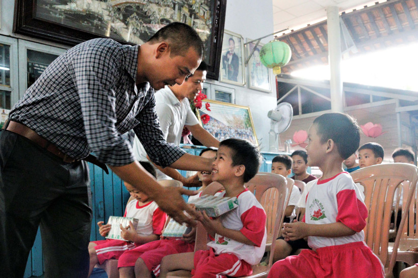 Chiến dịch do Vinamilk tổ chức đã nhận được sự ủng hộ từ cộng đồng mạng với kết quả gần 31.000 ly sữa sẽ được trao cho trẻ em. (Ảnh: VNM)