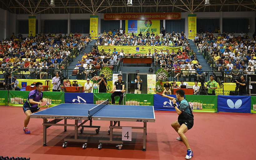 Giải vô địch bóng bàn quốc gia Báo Nhân Dân luôn thu hút sự quan tâm của đông đảo người hâm mộ. Ảnh: Minh Hà 