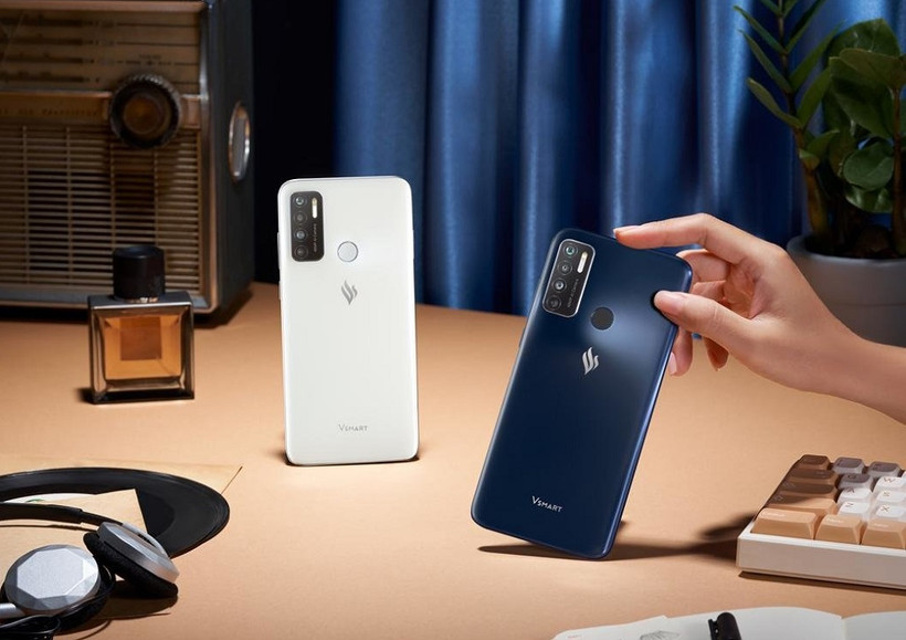 Vsmart Live 4 là dòng điện thoại đầu tiên do đội ngũ kỹ sư người Việt của VinSmart thiết kế và phát triển 100%.