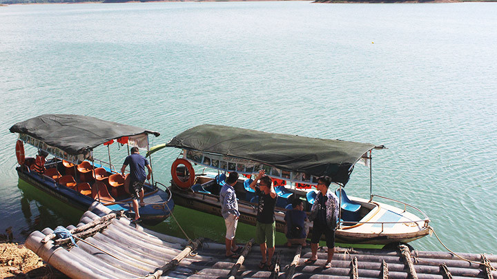 Đầu nguồn sông Yên nay thành khu du lịch Bến En.