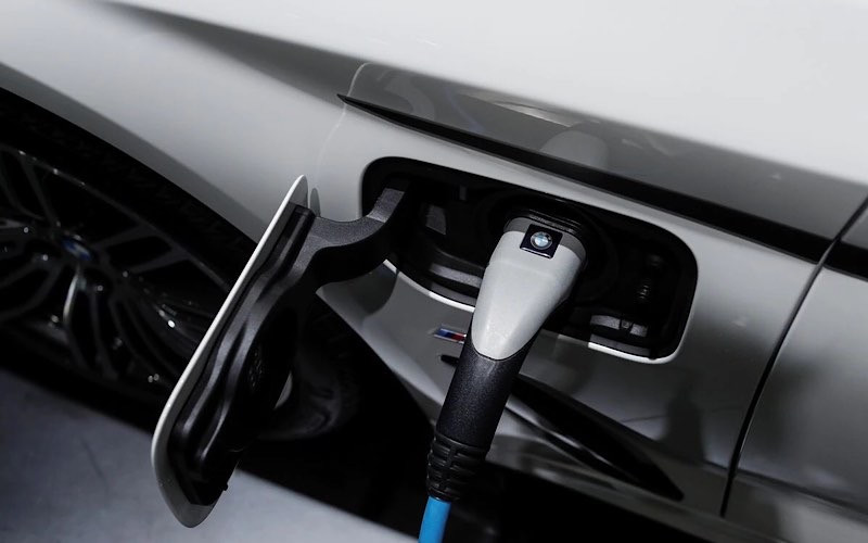Thái Lan đặt mục tiêu đến năm 2030 xe điện sẽ chiếm 30% xe ô-tô sản xuất tại nước này. (Ảnh: Reuters)