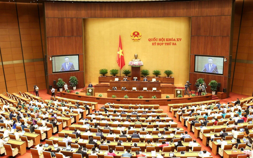 Phiên làm việc của Quốc hội tại hội trường chiều 23/5. (Ảnh: LINH NGUYÊN)