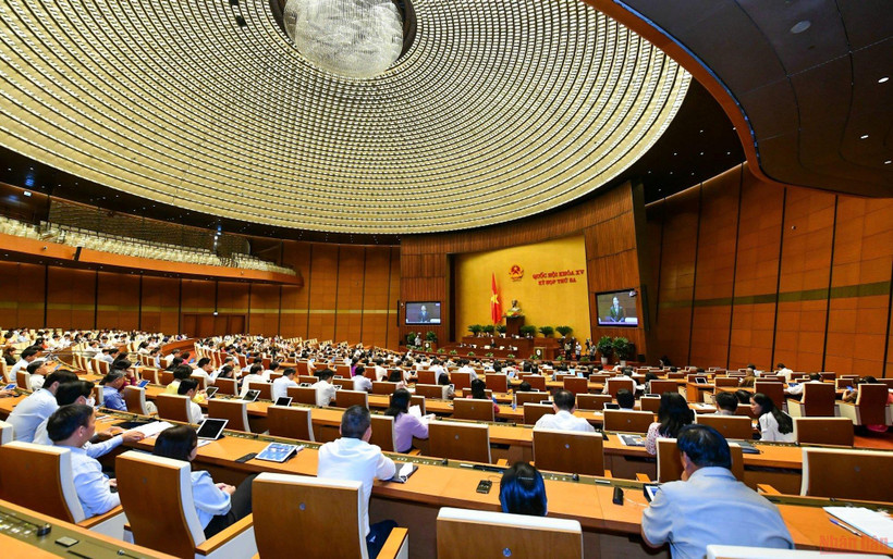 Toàn cảnh phiên chất vấn của Quốc hội ngày 9/6/2022. (NGUYÊN KHOA)