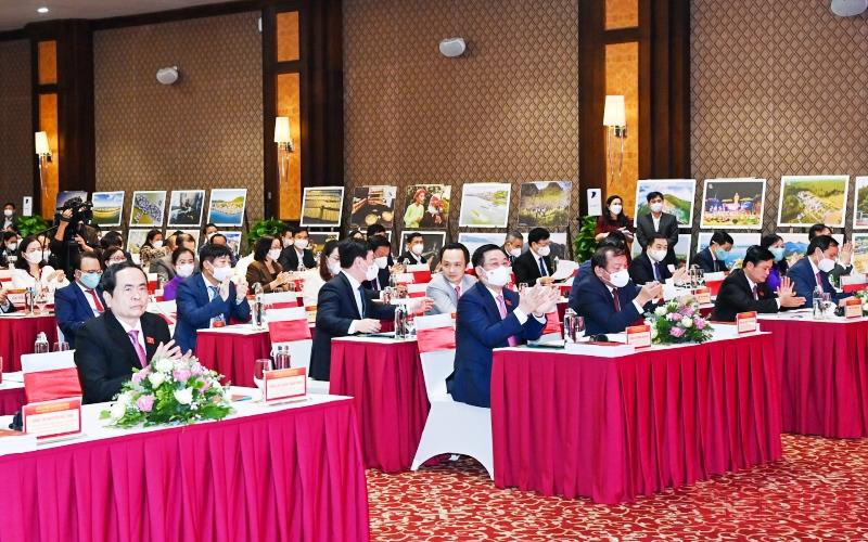 Chủ tịch Quốc hội Vương Đình Huệ, Phó Chủ tịch Thường trực Quốc hội Trần Thanh Mẫn và các đại biểu dự phiên toàn thể. (Ảnh: Duy Linh)