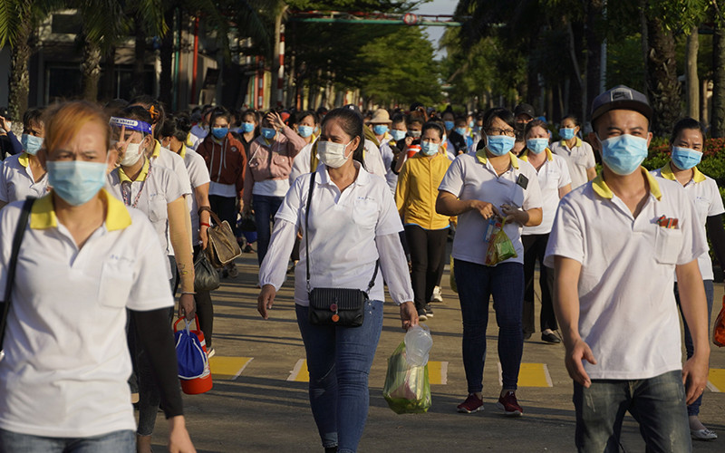 Từ 0 giờ, ngày 12/7, tạm dựng hoạt động của doanh nghiệp để rà sót phương án “3 tại chỗ”.